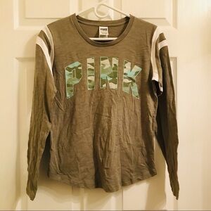 💯 % Cotton 💖 VS PINK Shirt